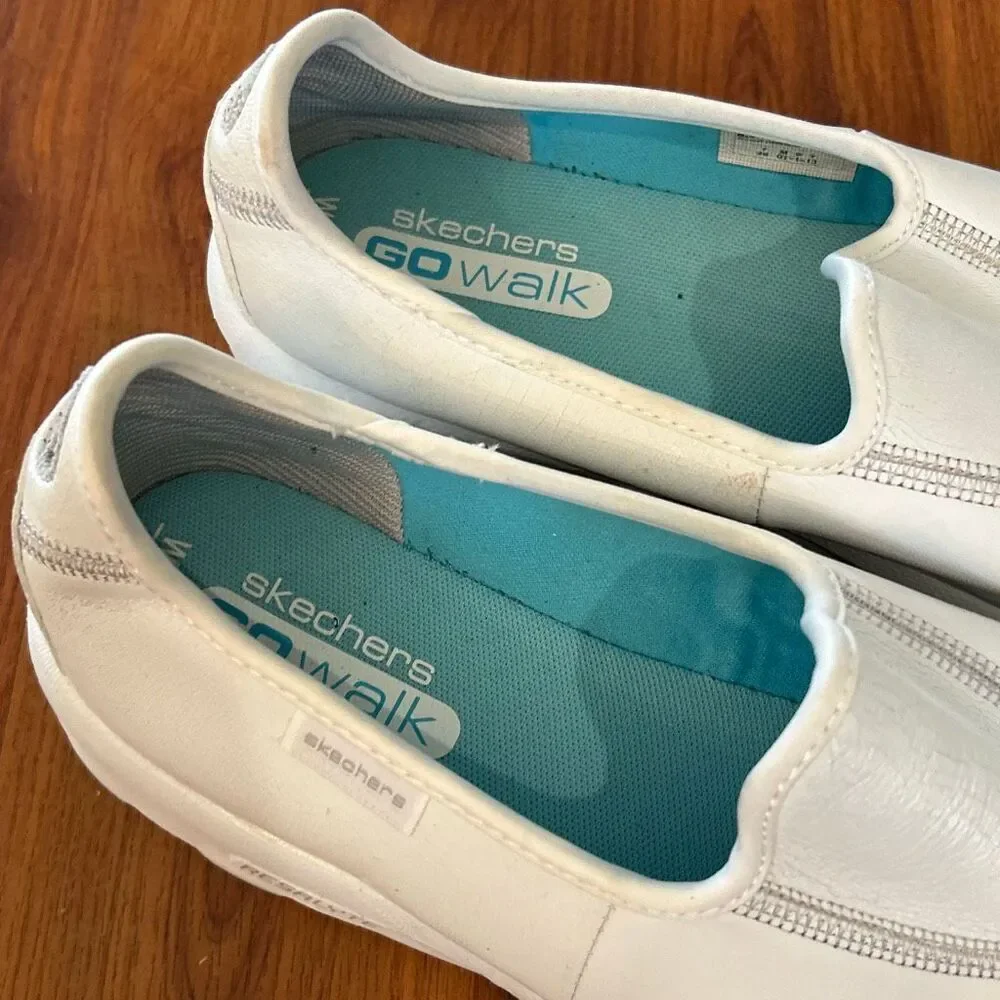 Skechers white go walk lady sneakers size 8.5